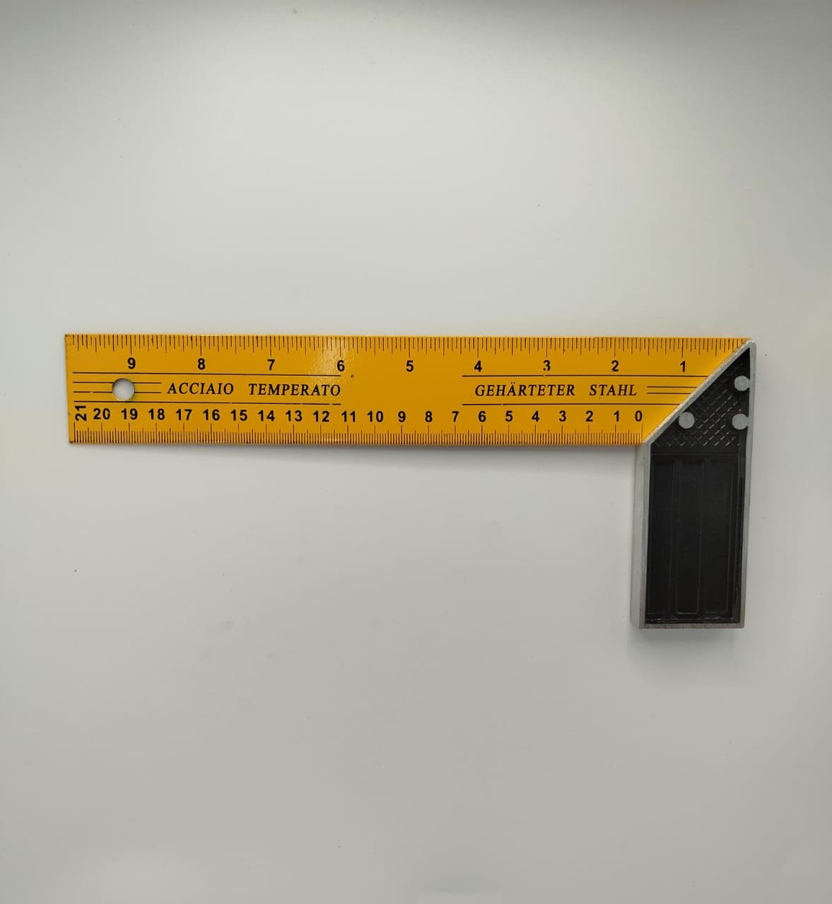 ESCUADRA CARPINTERO 25 CM