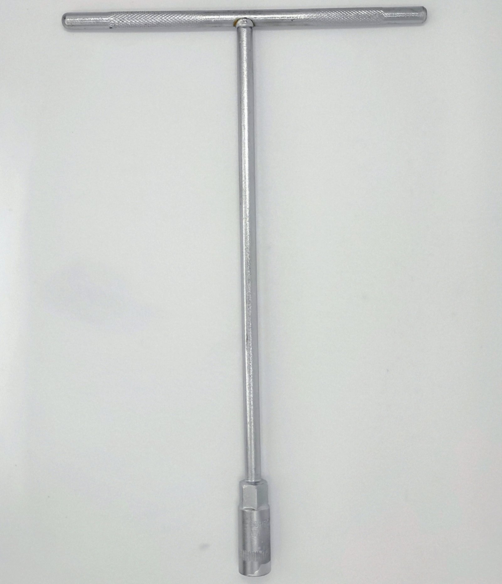 LLAVE "T" LARGA 11MM