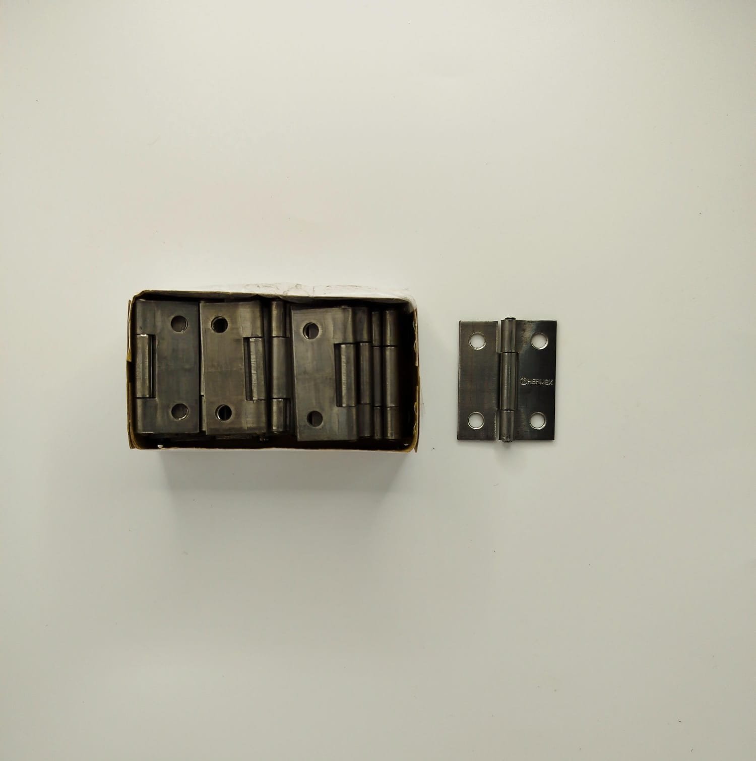 BISAGRA LIBRO (7,5 CM X 4,5 CM X 1,2 MM)
POR 24 PIEZAS