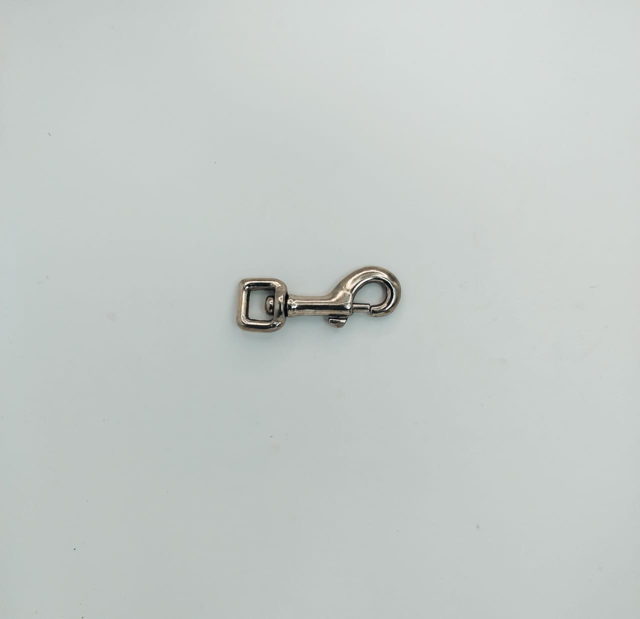 MOSQUETON GIRATORIO CUADRADO AL-3696
OFERTA